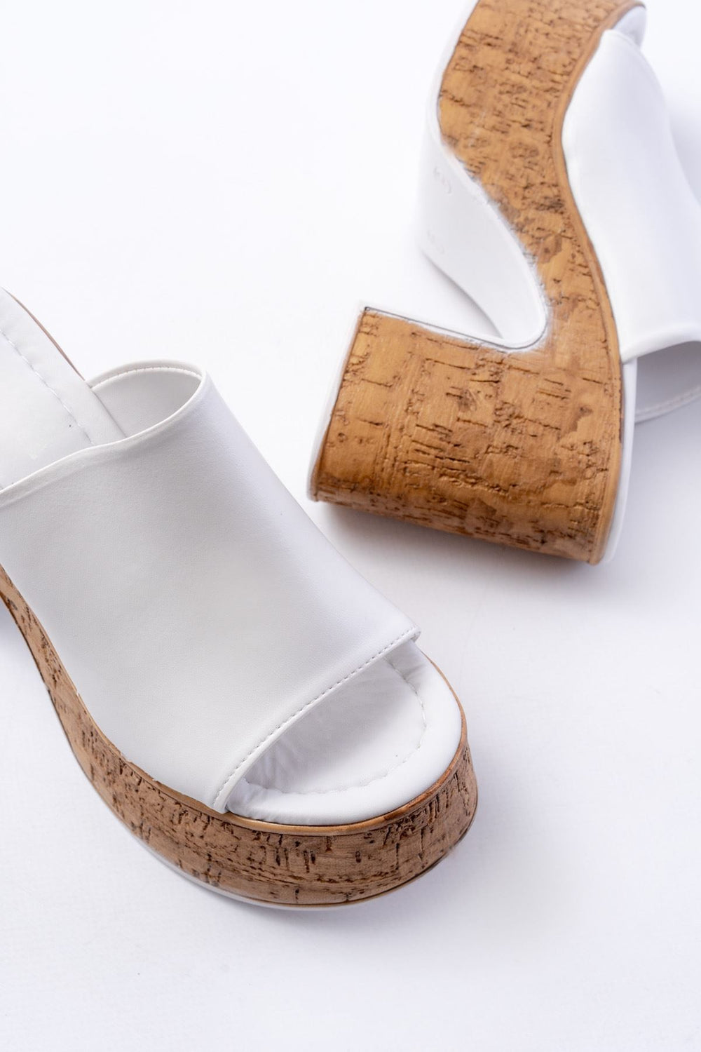 Lavina Mat Deri Beyaz Platform Topuklu Terlik - ILOVESHOES