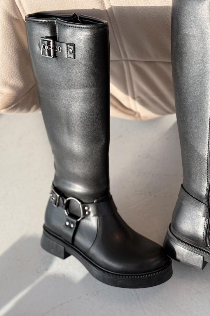 Nylix Black Buckle Accessory Zipper Casual Women's Boots