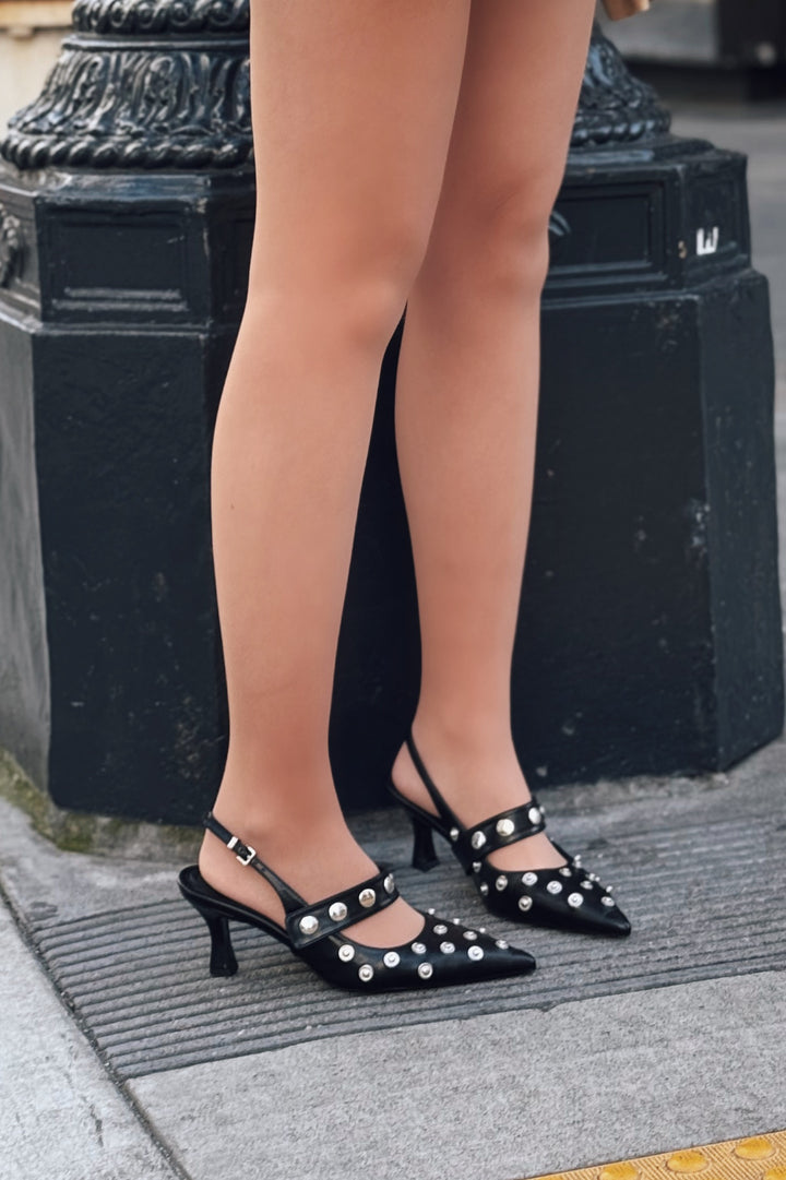Selorin Matte Leather Stud Detail Stiletto Black