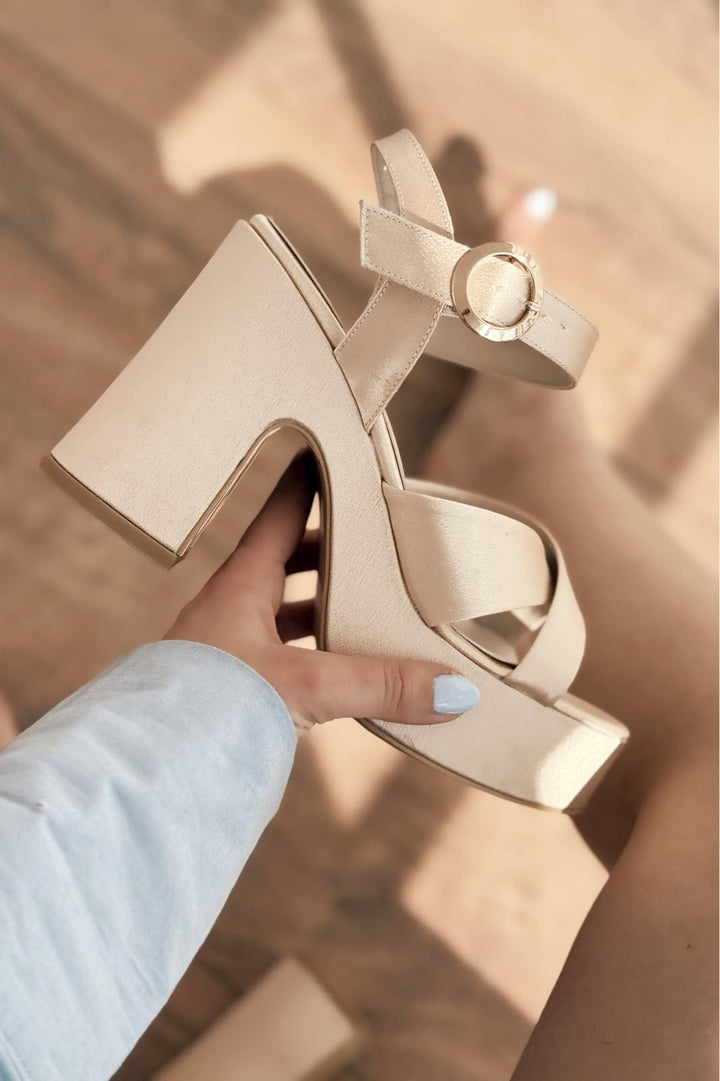 Sadnevs Saten Platform Topuklu Ayakkabı Gold - ILOVESHOES
