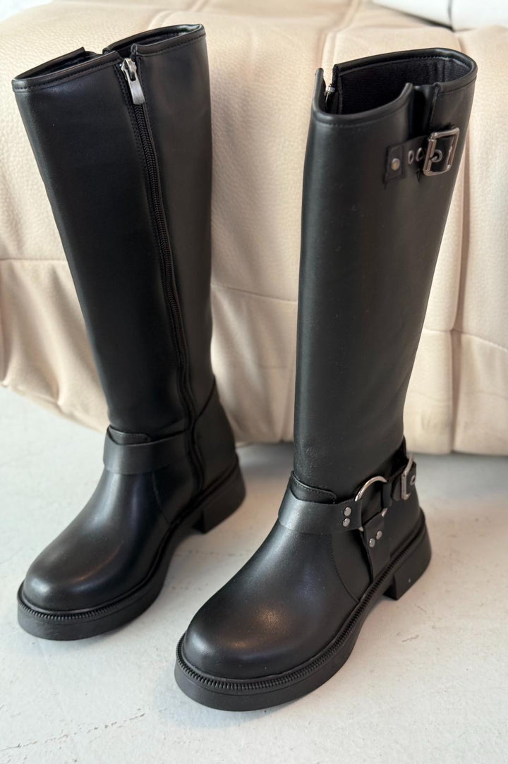 Nylix Black Buckle Accessory Zipper Casual Women's Boots