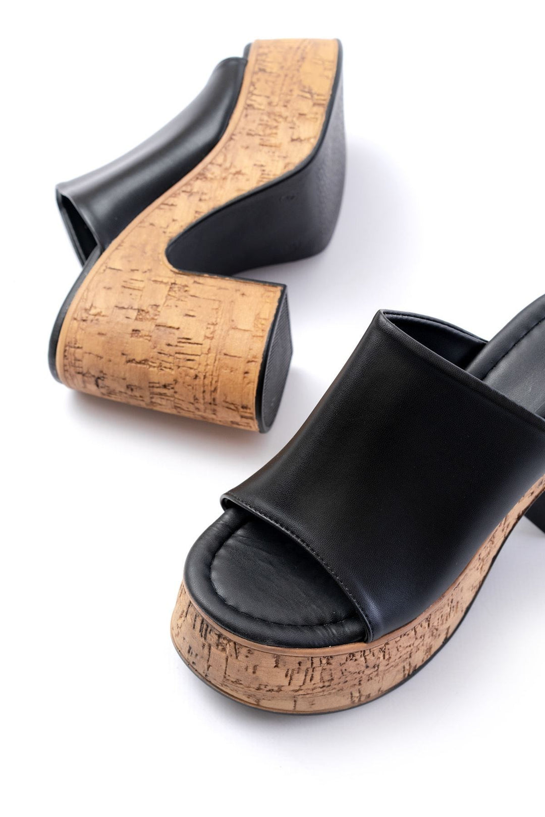 Lavina Mat Deri Siyah Platform Topuklu Terlik - ILOVESHOES