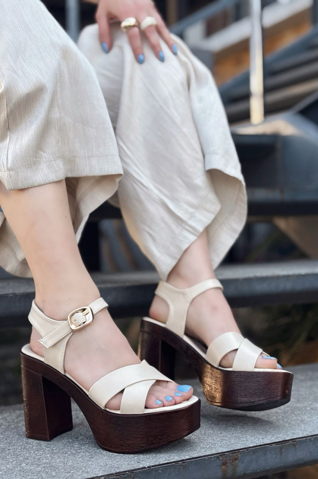 Opexda Mat Deri Bej Platform Topuklu Ayakkabı - ILOVESHOES