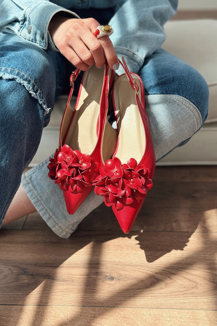 Lavexso Matte Leather Flower Detailed Women's Ballerinas Red